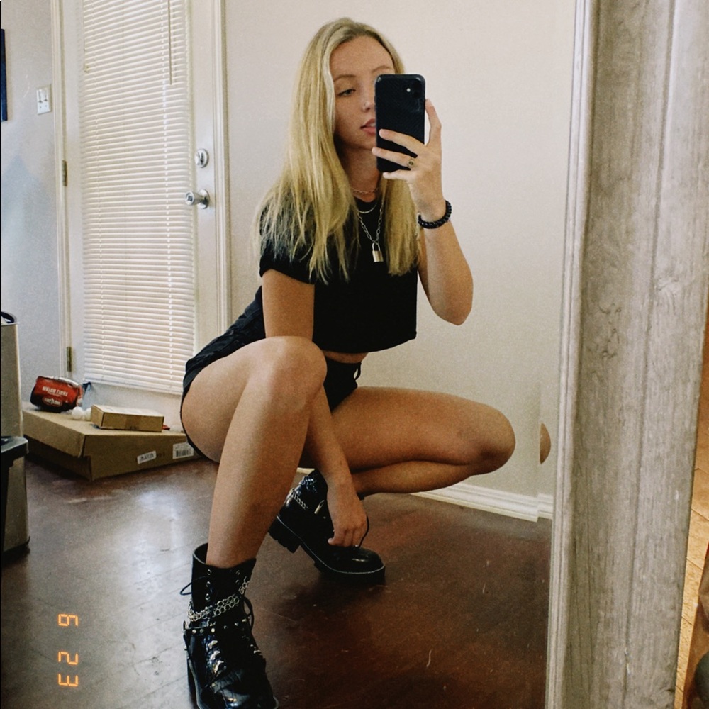 Meet your Posher, Kelsi